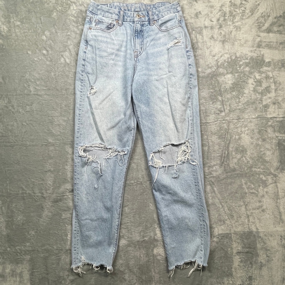 American Eagle Curvy Mom Jeans Womens 4 Light Wash Distressed Ripped High Rise